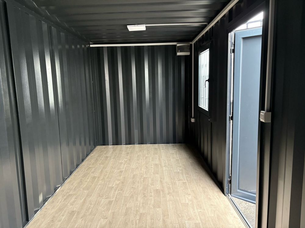 Shipping container 15 ft 42