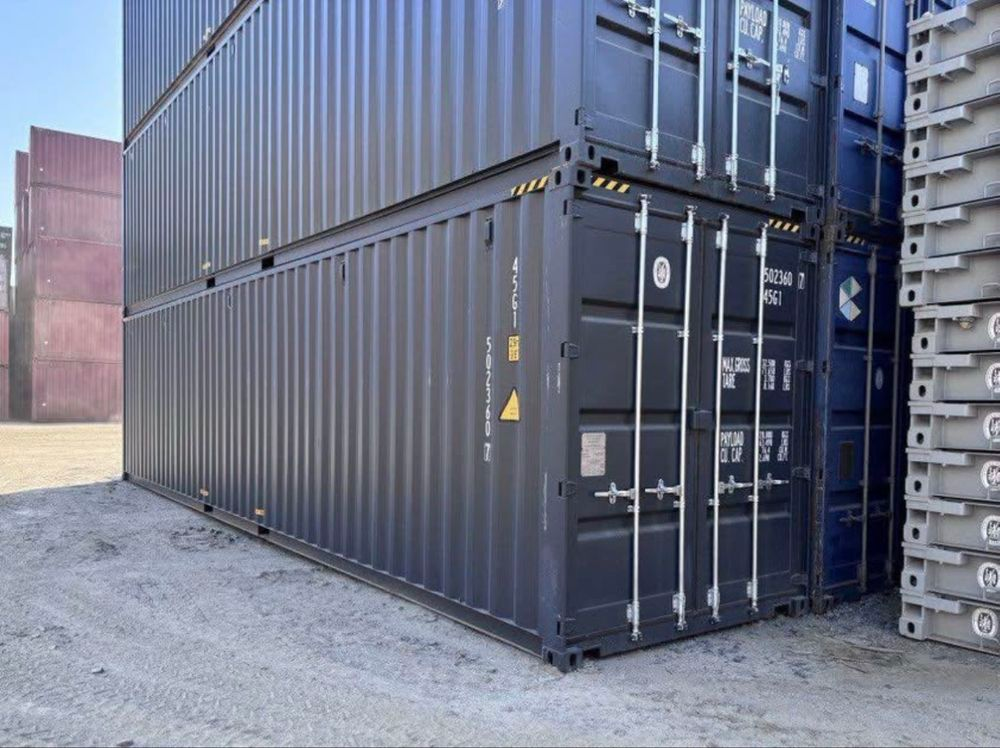 Shipping container 15 ft 34