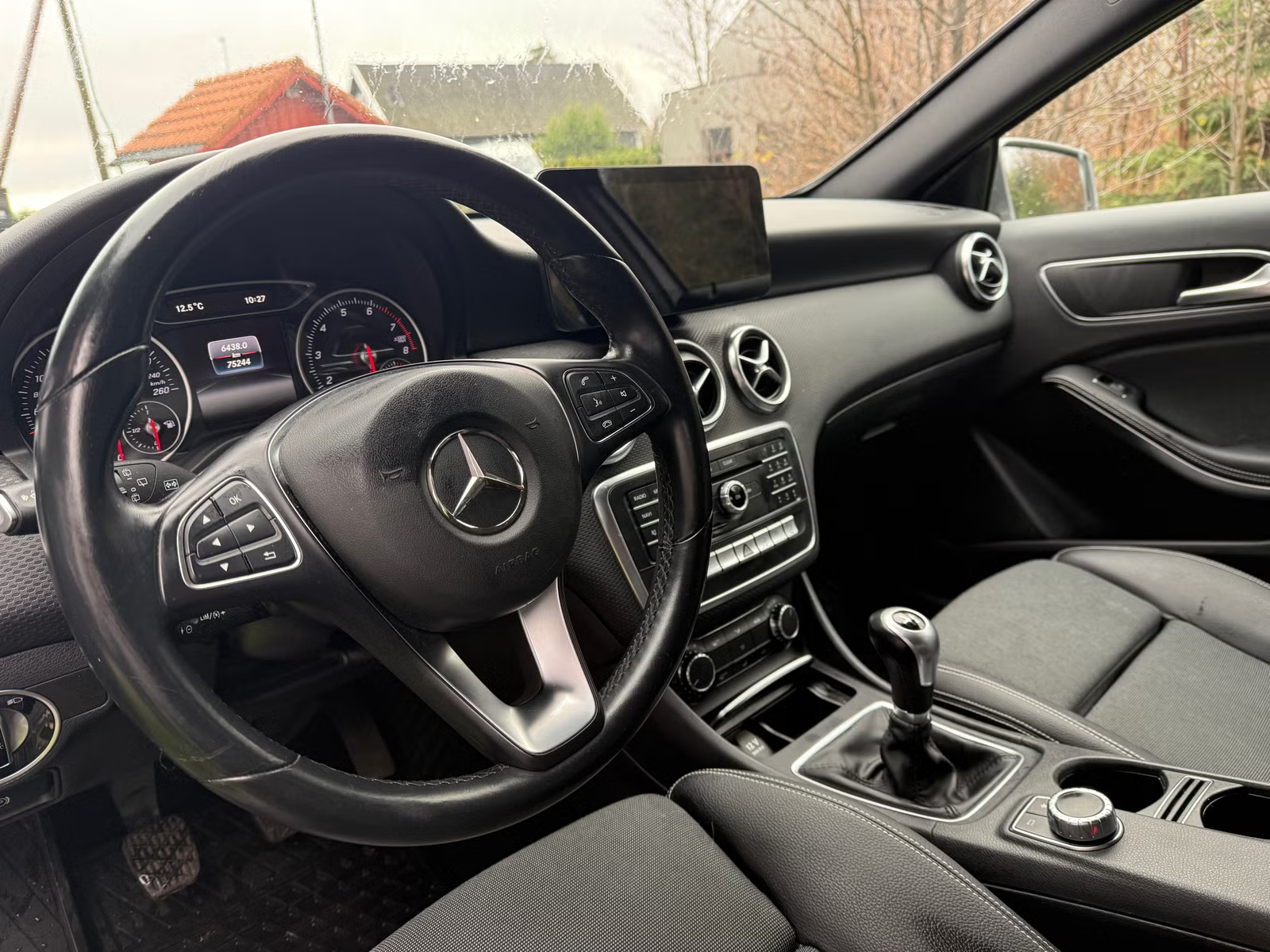 Mercedes-Benz A160 2016 12