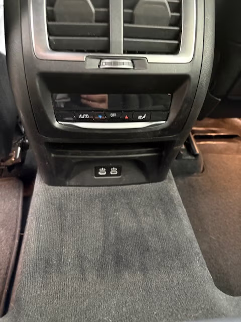BMW iX3 2023 12