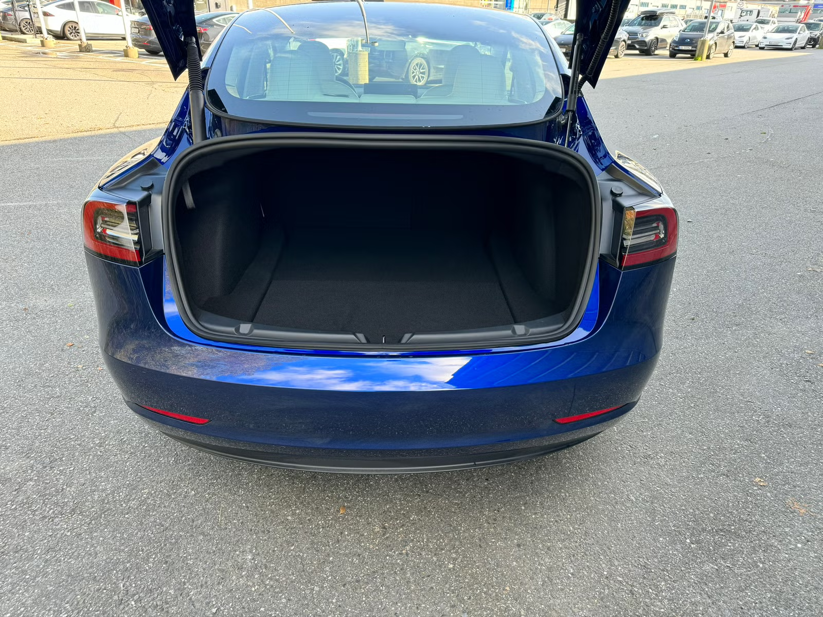 Tesla Model 3 Long Range Dual Motors 2023 12