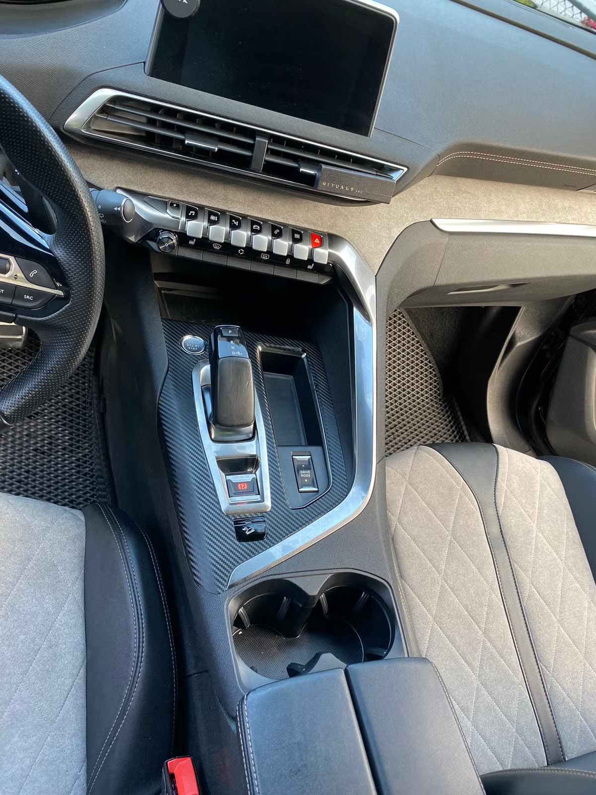 Peugeot 3008 2020 12