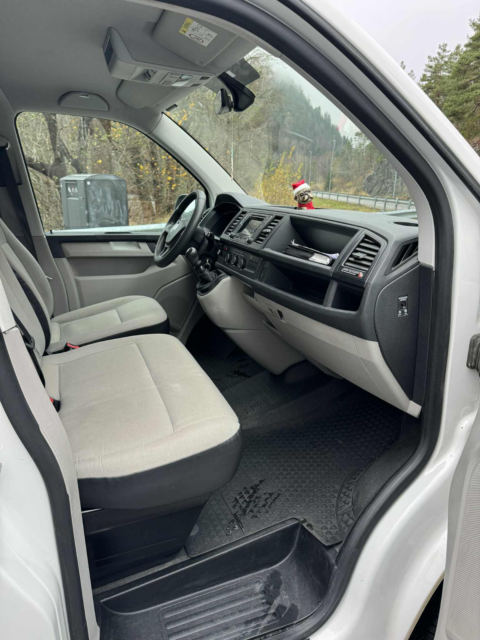 Volkswagen Transporter 2017 10